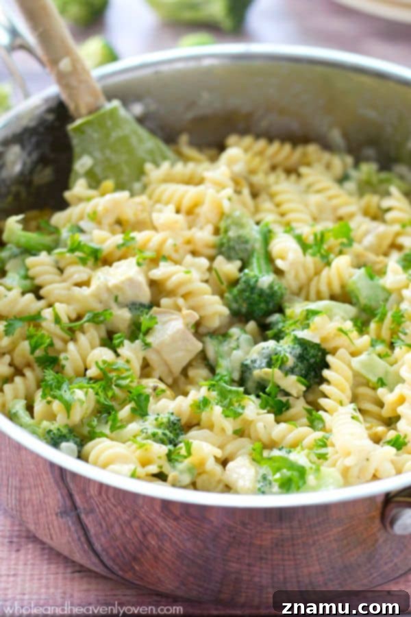 Creamy Skillet Chicken Broccoli Mac 8 Dinner's on the table in only 30 minutes in one pan when you make this extra-comforting broccoli and chicken-loaded mac 'n' cheese.---Destined to become a weeknight regular! @WholeHeavenly