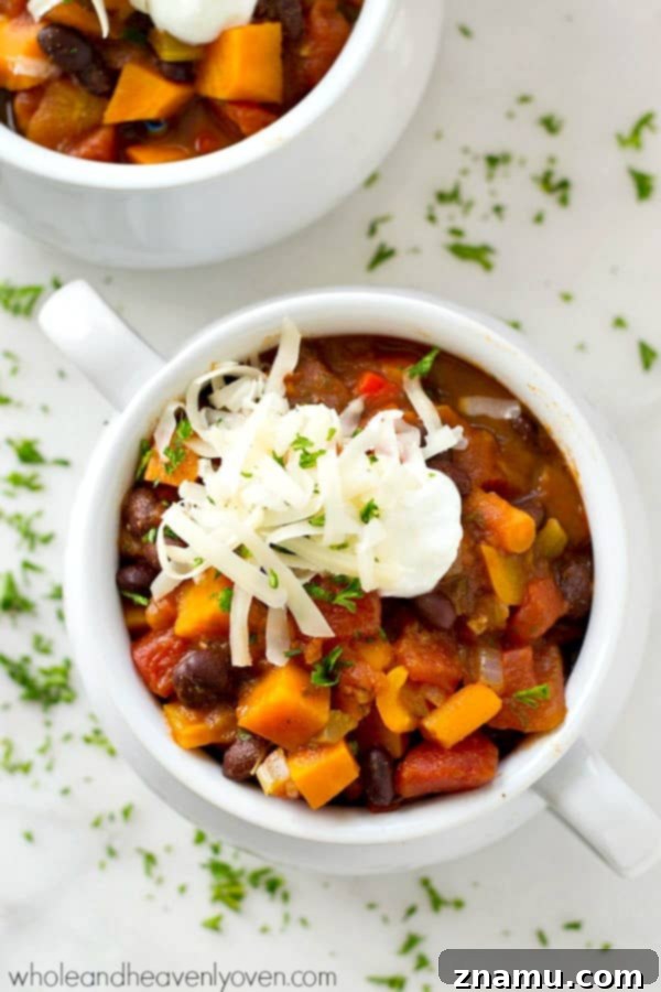 Quick Plant Based Chili 3 You won't even miss the meat at all in this super-flavorful veggie-packed vegetarian chili that comes together in only 30 minutes! Perfect for a healthier game-day dinner!