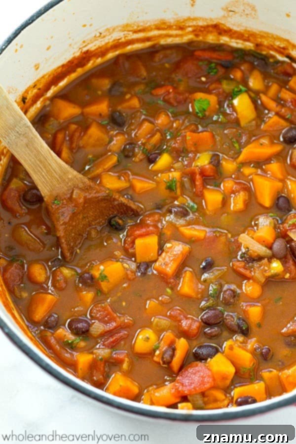 Quick Plant Based Chili 5 You won't even miss the meat at all in this super-flavorful veggie-packed vegetarian chili that comes together in only 30 minutes! Perfect for a healthier game-day dinner!