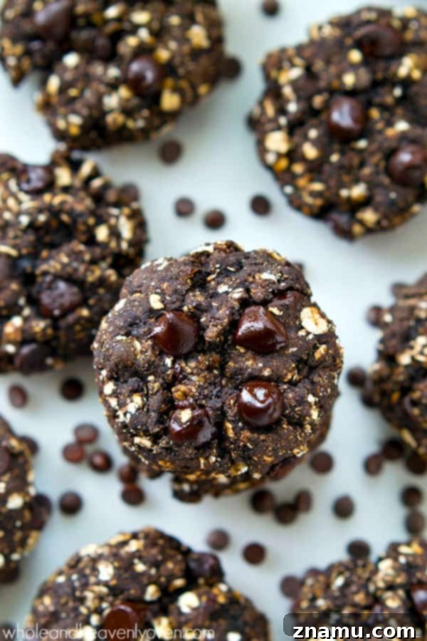 Banana Cream Pie Parfaits with Granola Crunch 8 Healthy double chocolate breakfast cookies that are only 150 calories each, perfect for a guilt-free morning treat.