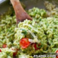 Creamy Pesto Risotto with Bursting Cherry Tomatoes 9 Extra-creamy and extra-flavorful classic risotto packed with lots of pesto and juicy cherry tomatoes!
