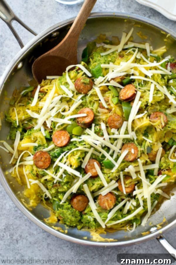 One-Pan Pesto Sausage Spaghetti Squash 5 Spaghetti squash loaded with flavorful pesto and lots of sliced sausage! An easy and healthy skillet dinner with only 7 ingredients!