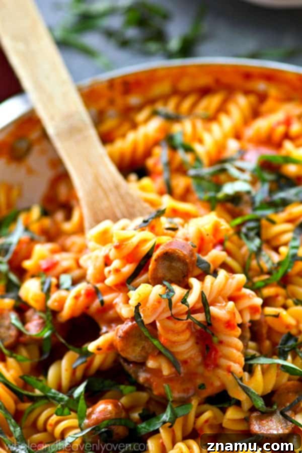 One-Pan Roasted Red Pepper Sausage Mac & Cheese 3 Skillet Mac and Cheese with Roasted Red Pepper Sauce