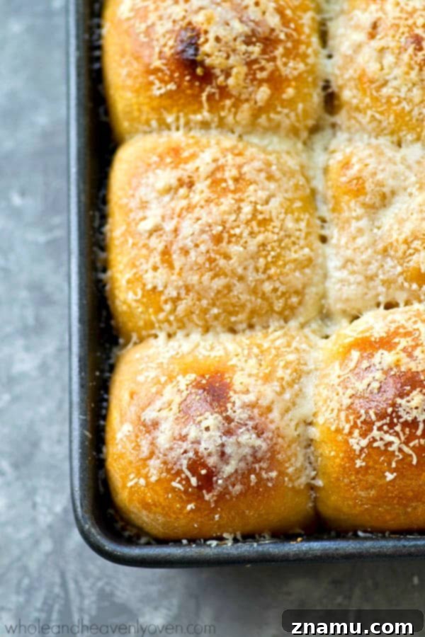 Golden Garlic Parmesan Potato Buns 7 Fluffy mashed potatoes and lots of flavorful roasted garlic and Parmesan cheese give these pretty dinner rolls the most unmatchable fluffy texture and incredible flavor!