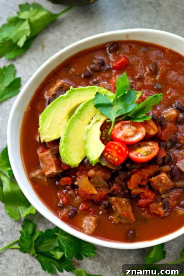 Slow-Cooked Smoky Chipotle Steak Chili 6 Let your crockpot make your game-day chili for you! This flavorful steak chili is unbelievably cozy and the beef is fall-apart tender.---Only 10 minutes prep time, then your crockpot does all the work!