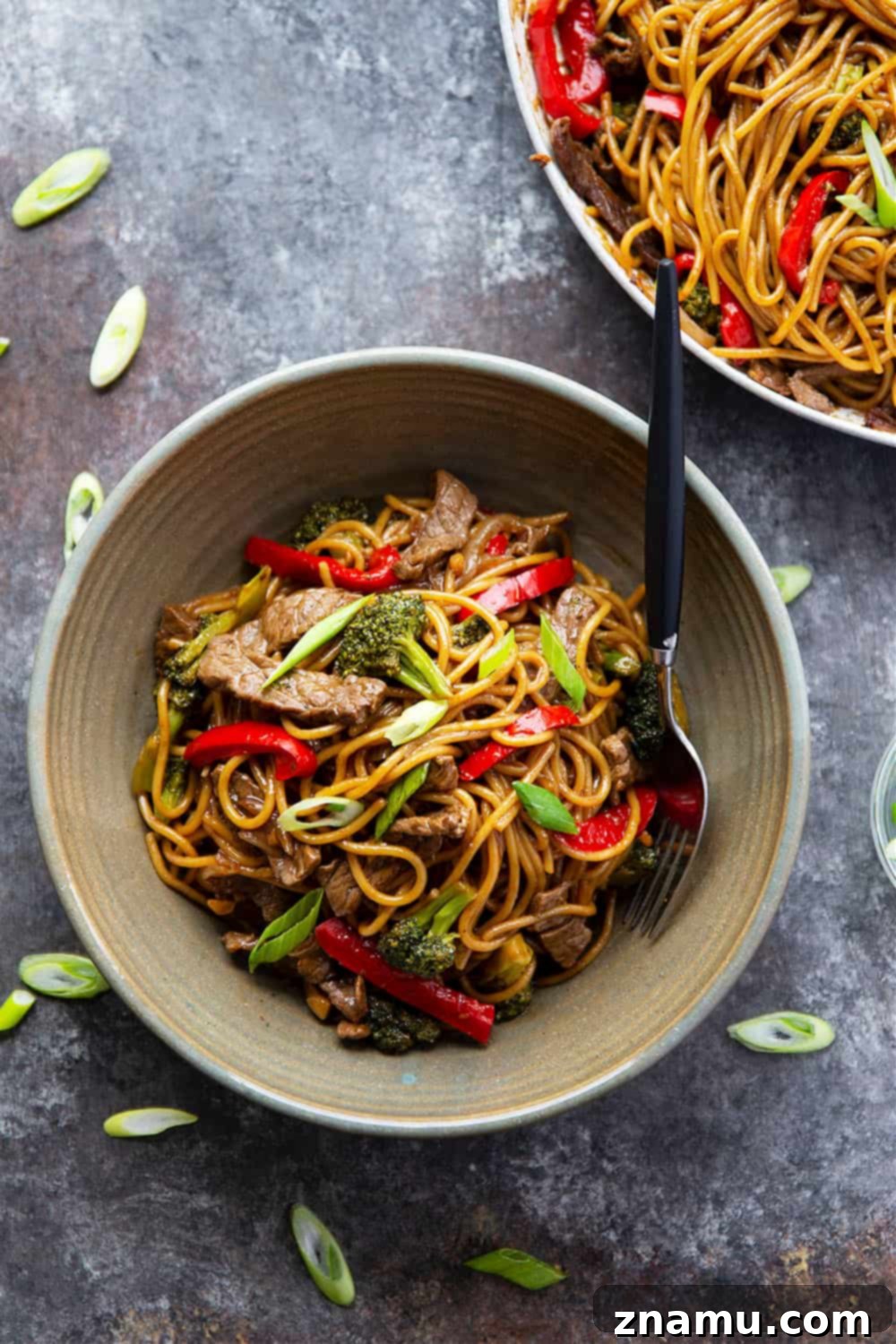 Stir-Fried Teriyaki Beef Noodles 5 Ready in 30 minutes and packed with tons of juicy beef, tender veggies, and a killer teriyaki sauce, this beef teriyaki noodle stir fry will quickly become a regular dinner routine!