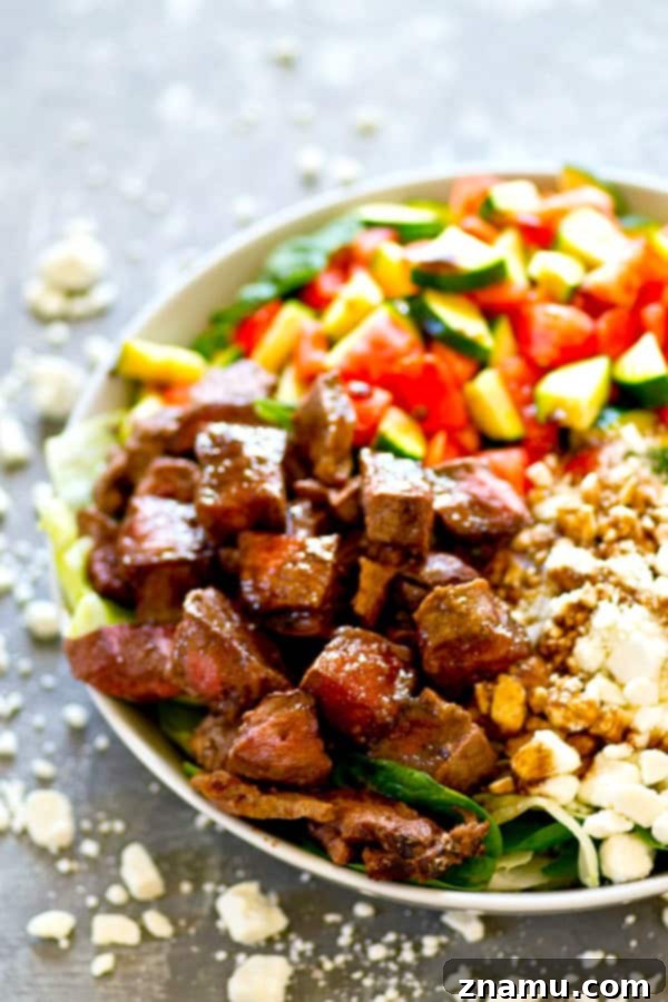 Ready-to-serve Greek Steak Salad with dressing