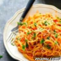 Light Roasted Red Pepper Fettuccine Alfredo 7 Flavorful roasted red peppers transform the sauce for this LIGHTER roasted red pepper fettuccine alfredo. Super creamy and you won't feel guilty going back for seconds!