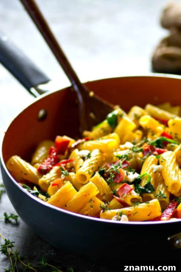 Goat Cheese Rigatoni with Smoky Bacon and Sun-Kissed Tomatoes 4 Smoky bacon, tangy sun-dried tomatoes, and soft goat cheese are an INCREDIBLE trio of flavors in this fresh, flavorful sun-dried tomato bacon goat cheese rigatoni!