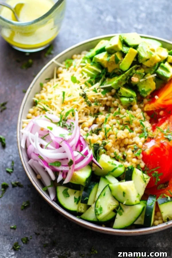 Vibrant Heirloom & Avocado Pearl Couscous 5 Juicy fresh heirloom tomatoes and silky avocado bring incredible summer flavors to this colorful Israeli couscous salad that's easy to throw together and a STUNNER for any summer table!