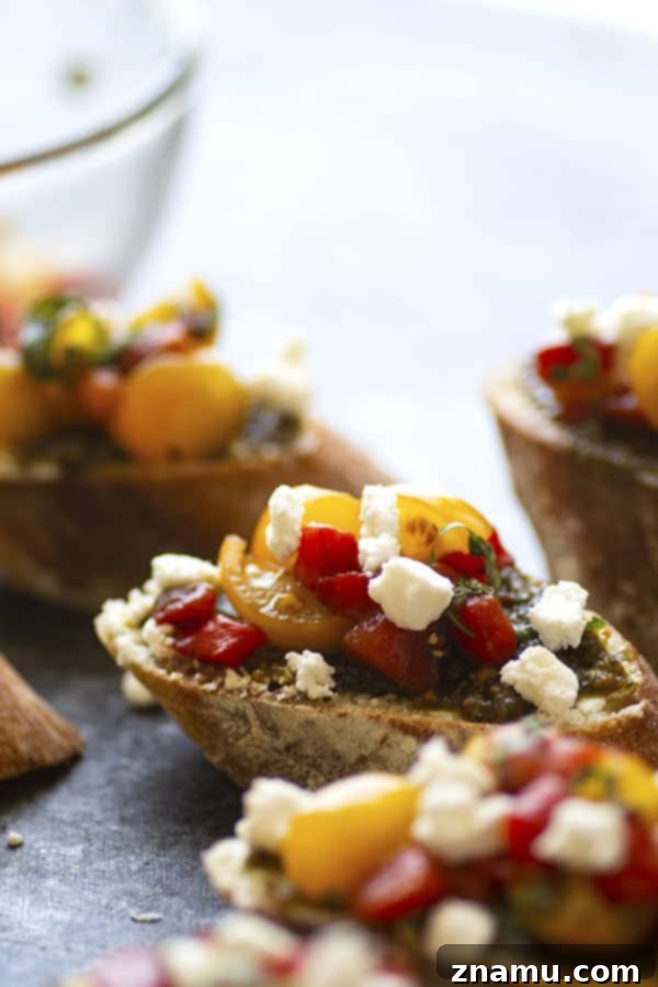 Sun-Kissed Pepper Pesto & Creamy Chèvre Crostini 2 Tender roasted red peppers coupled with flavorful pesto and creamy goat cheese are an incredible flavor trio in this goat cheese bruschetta that's super impressive, incredibly easy, and perfect for entertaining!