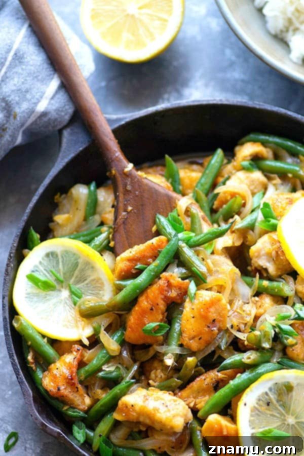 Honey Lemon Chicken Stir Fry with Green Beans 2 Bright and flavorful lemon chicken stir fry is dressed up with a zingy honey lemon sauce and tons of tender green beans for a quick and healthy weeknight dinner!