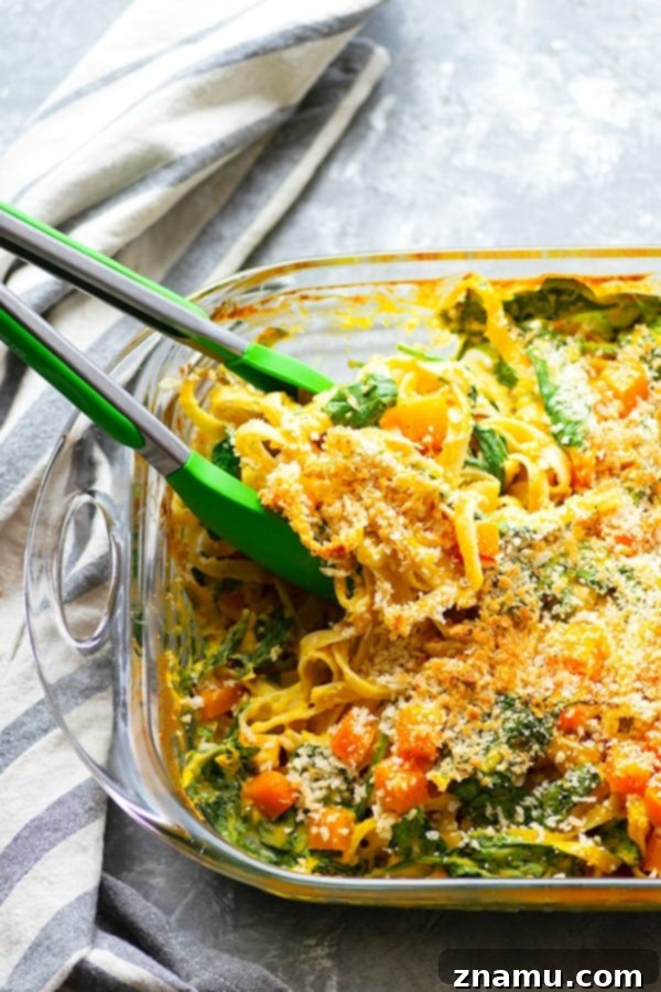 Golden Butternut Alfredo Fettuccine Bake with Fresh Spinach 2 Fettuccine alfredo gets a fall upgrade with lots of tender baby spinach and a luxuriously creamy butternut squash alfredo sauce that's lighter on the calories!