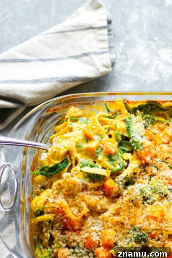 Golden Butternut Alfredo Fettuccine Bake with Fresh Spinach 3 Fettuccine alfredo gets a fall upgrade with lots of tender baby spinach and a luxuriously creamy butternut squash alfredo sauce that's lighter on the calories!