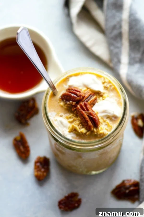 Sweet maple syrup, creamy pumpkin, and a luscious swirl of cheesecake take these pumpkin overnight oats over the top! Only TEN minutes of prep time the night before.