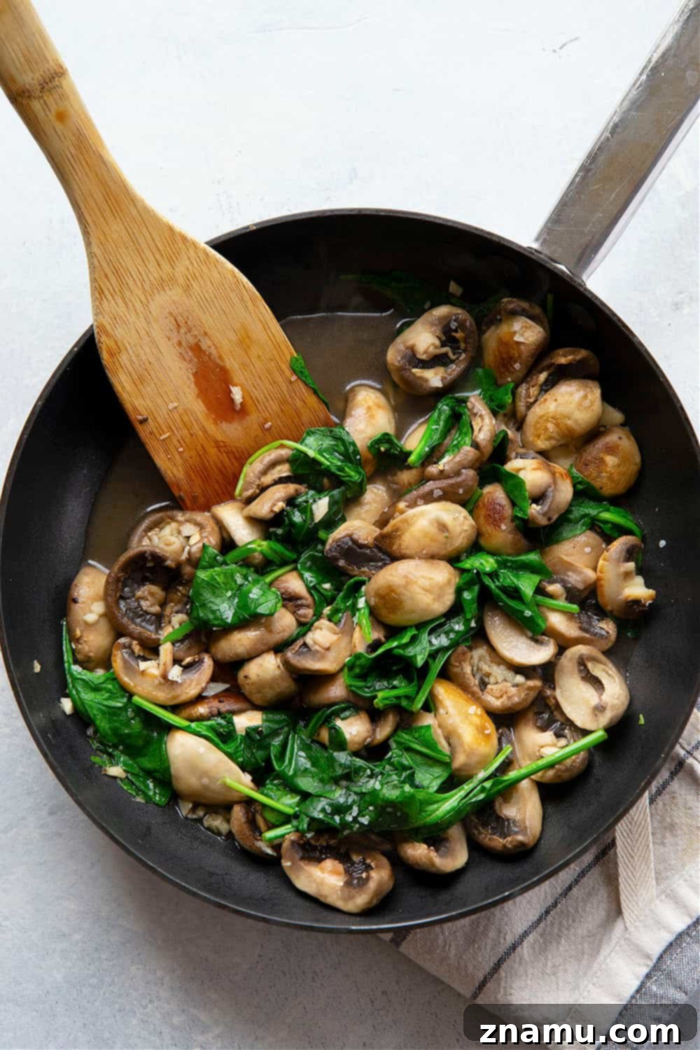 Creamy Goat Cheese Grits, Garlicky Mushrooms, and Fresh Spinach 5 Homemade goat cheese grits are incredibly creamy and served with garlic butter mushrooms and spinach on the side and beautiful fried eggs on top for a hearty breakfast!
