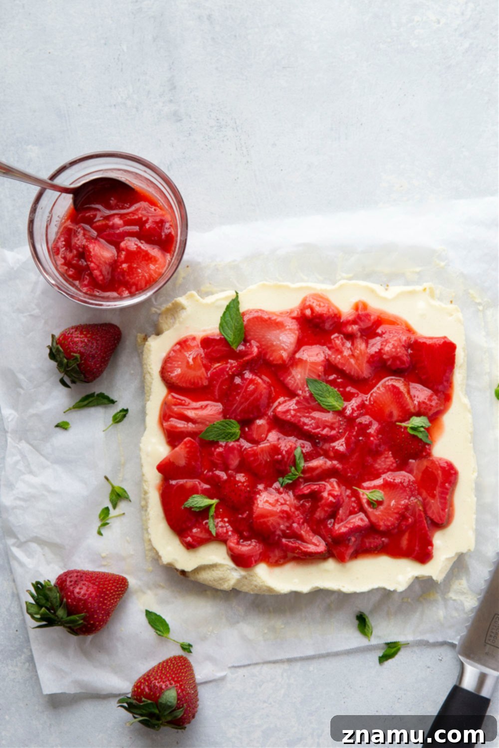 Dreamy White Chocolate Strawberry Mousse Bars 5 Rich white chocolate and juicy strawberries are the perfect combo in these silky white chocolate strawberry mousse bars. - easy to make ahead of time for a gathering and gluten-free!