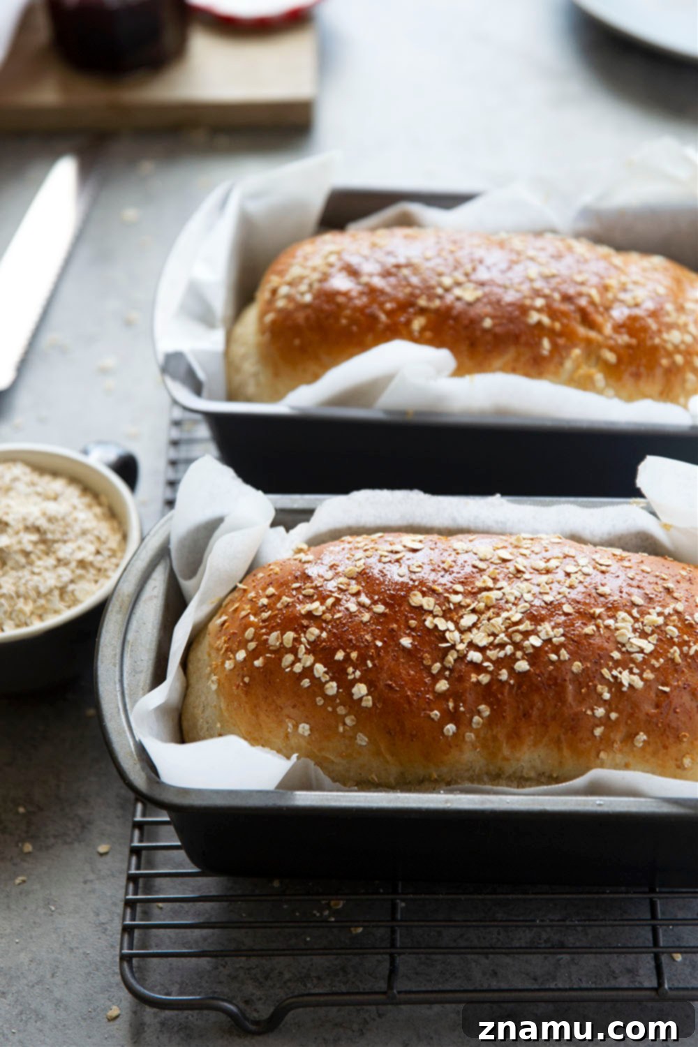 Soft & Sweet Honey Oat Bread 3 Homemade honey oat bread is easy to make at home and perfect for beginning bread bakers! - Try this hearty bread in sandwiches, toast, or warm from the oven with a drizzle of honey!