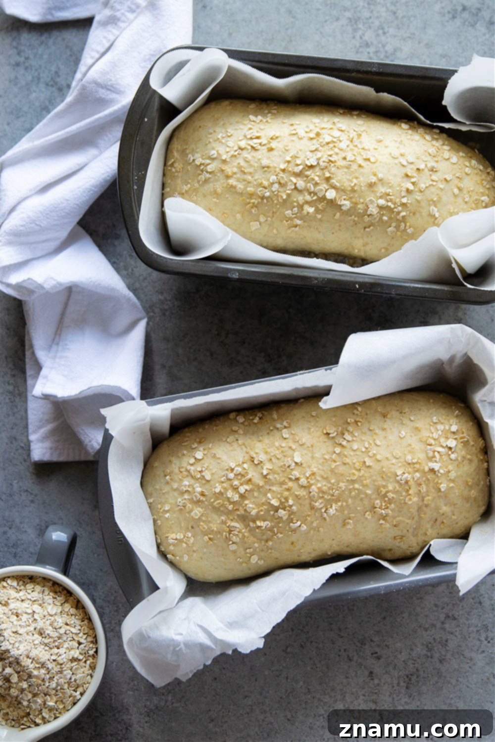 Soft & Sweet Honey Oat Bread 4 Homemade honey oat bread is easy to make at home and perfect for beginning bread bakers! - Try this hearty bread in sandwiches, toast, or warm from the oven with a drizzle of honey!