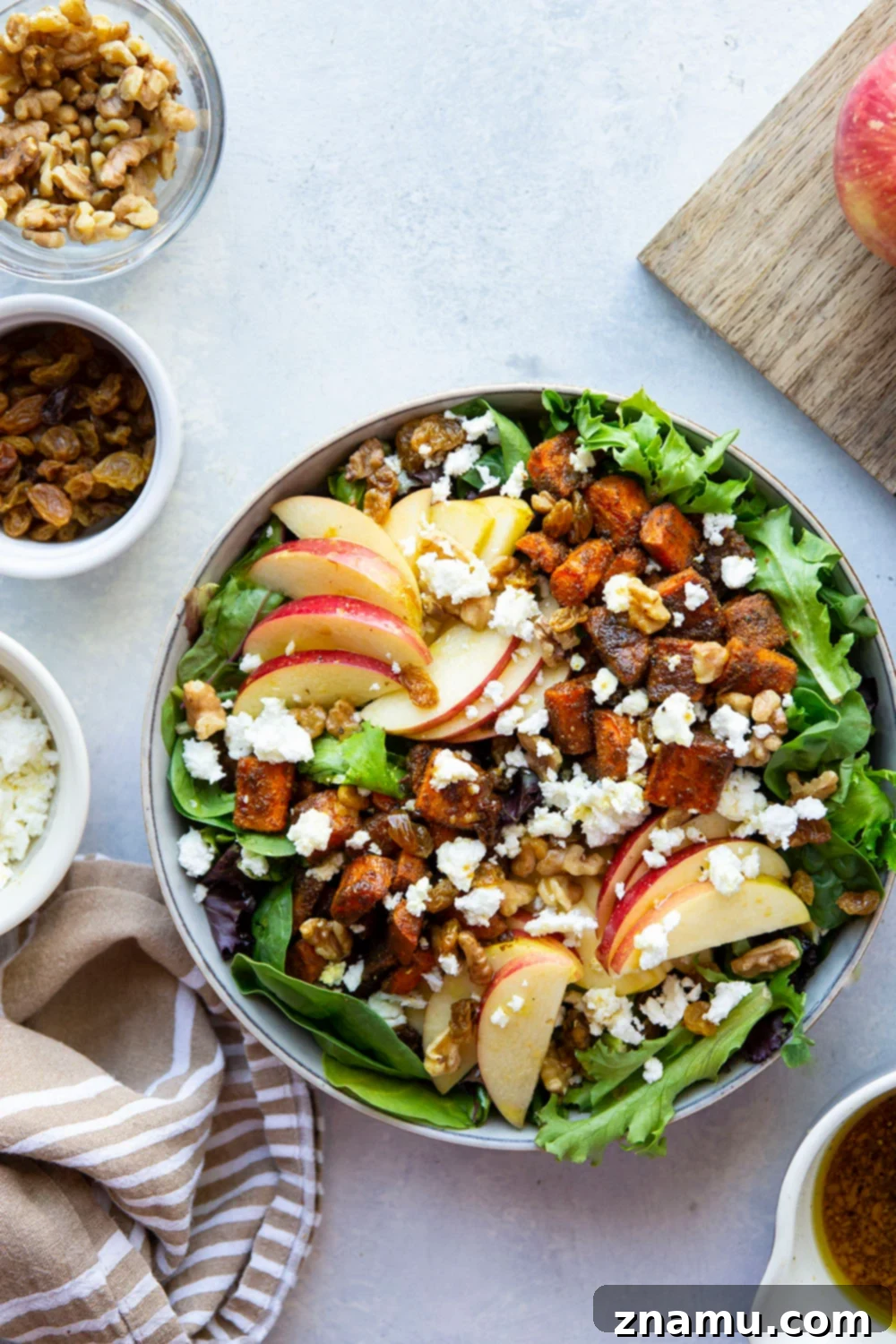 Roasted Moroccan Carrot and Apple Salad 6 Moroccan Roasted Carrot Apple Salad ready to be served.