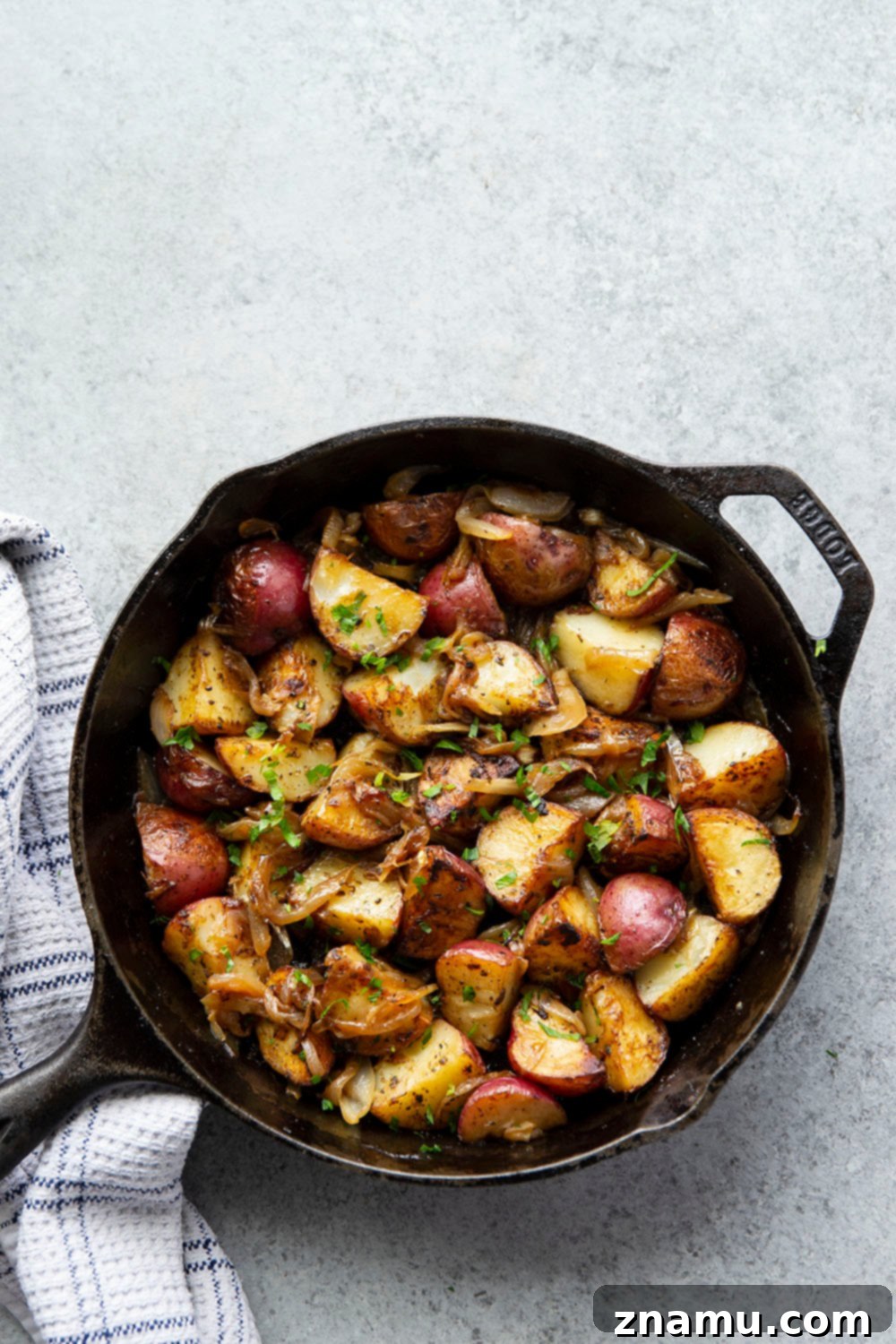 Crispy Potatoes with Sweet Caramelized Onions 3 Perfectly crispy pan fried potatoes are tossed with flavorful caramelized onions for a stand-out potato side dish that's an incredible addition to any meal!