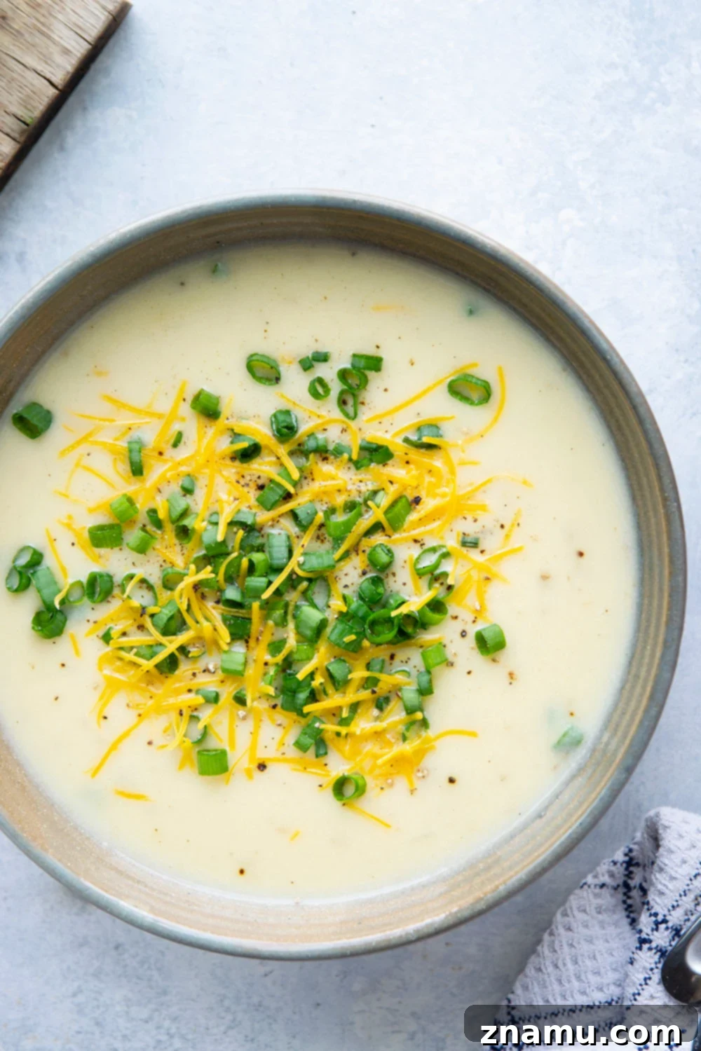 Golden Cauliflower Potato Cheese Velouté 4 Incredibly creamy and cheesy, this cauliflower potato soup is going to become an instant dinner favorite! Pair it alongside thick slices of your favorite bread for dipping.