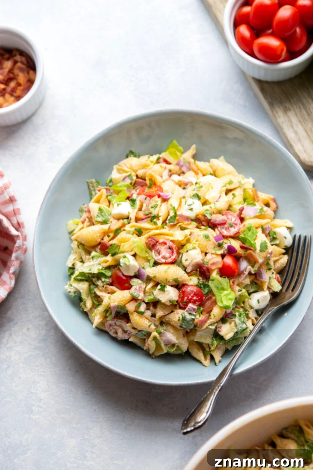 This BLT pasta salad features all the things you love about the classic sandwich in pasta salad form with a spicy chipotle buttermilk ranch dressing!