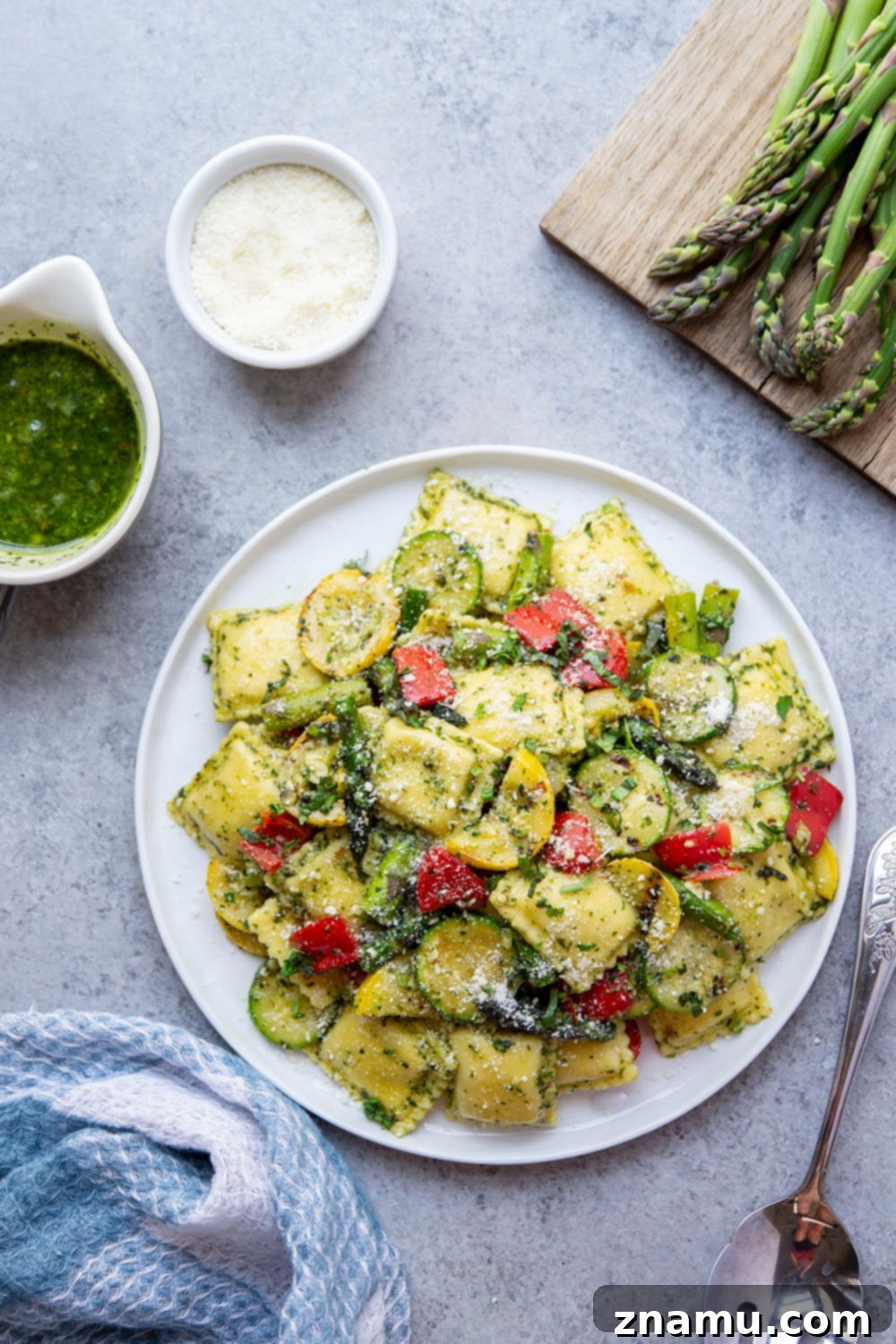 Grilled Vegetable Pesto Ravioli 4 Packed with flavorful basil pesto and smoky grilled summer vegetables, this ravioli is a quick summer meal that's perfect for using up an abundance of summer vegetables!