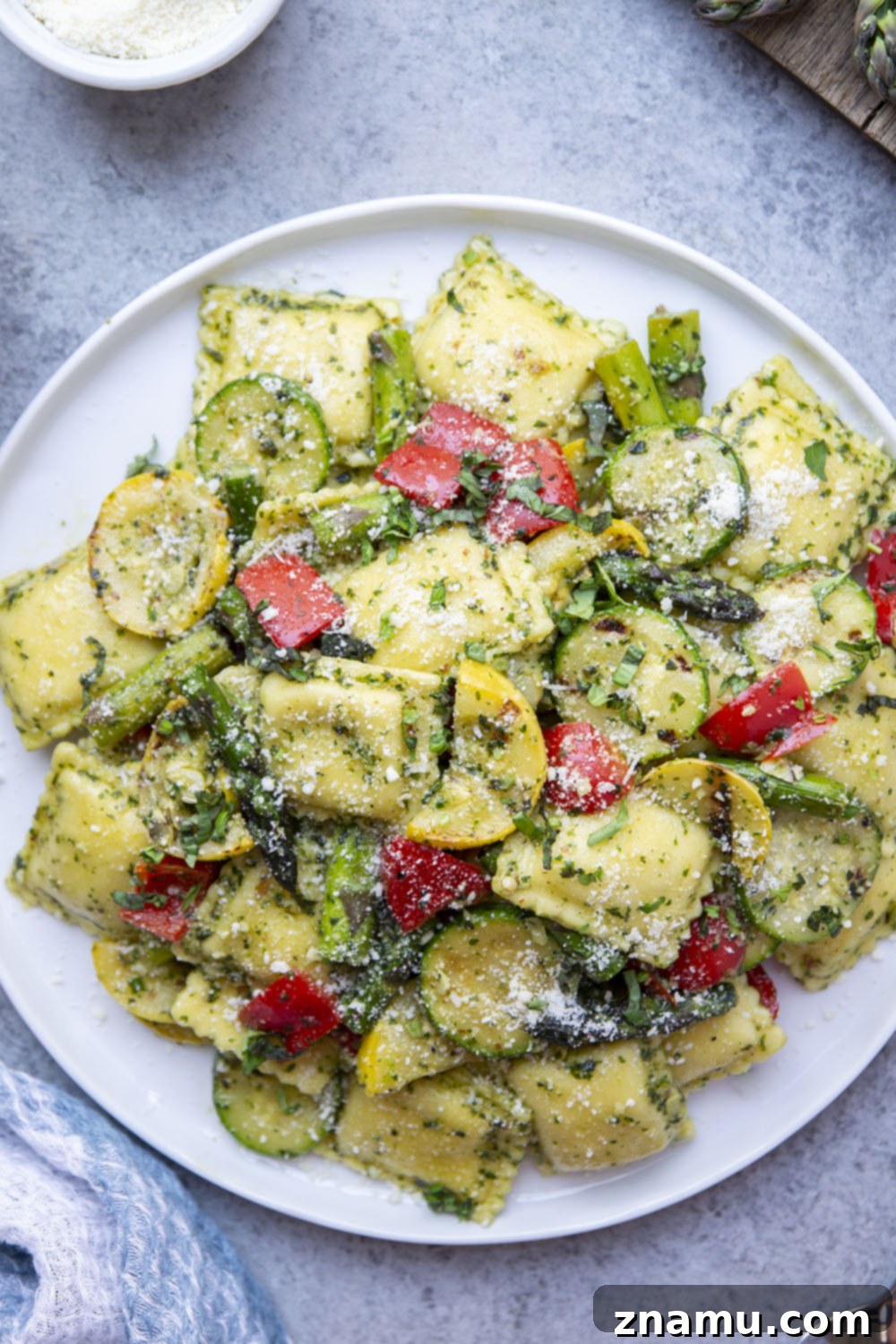 Grilled Vegetable Pesto Ravioli 6 Packed with flavorful basil pesto and smoky grilled summer vegetables, this ravioli is a quick summer meal that's perfect for using up an abundance of summer vegetables!