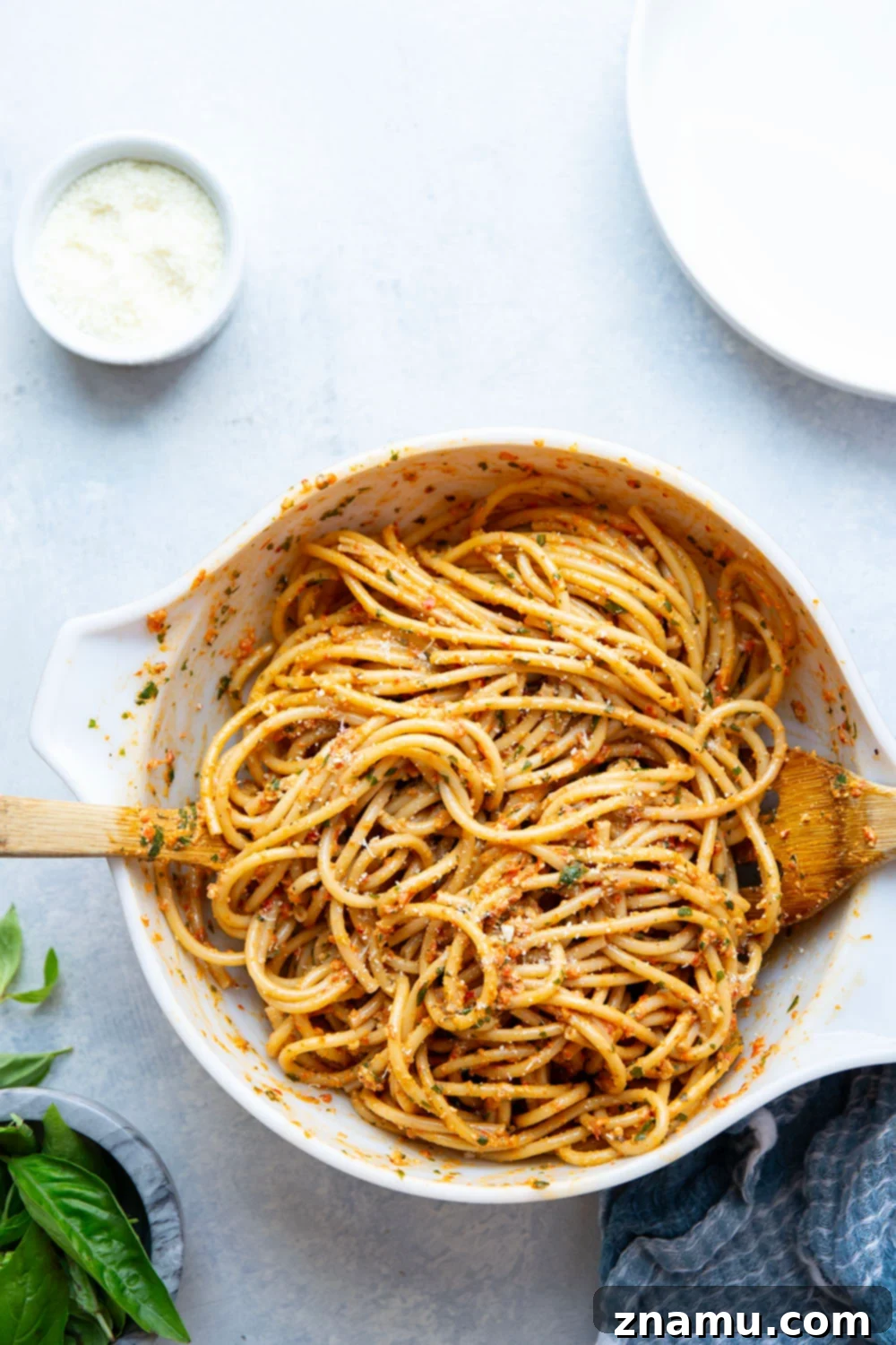 Fire-Roasted Red Pepper Pesto Pasta 4 Flavorful roasted red peppers and lots of fresh basil take this roasted red pepper pesto pasta to the next level! Try it with your favorite pasta with lots of Parmesan cheese on top.