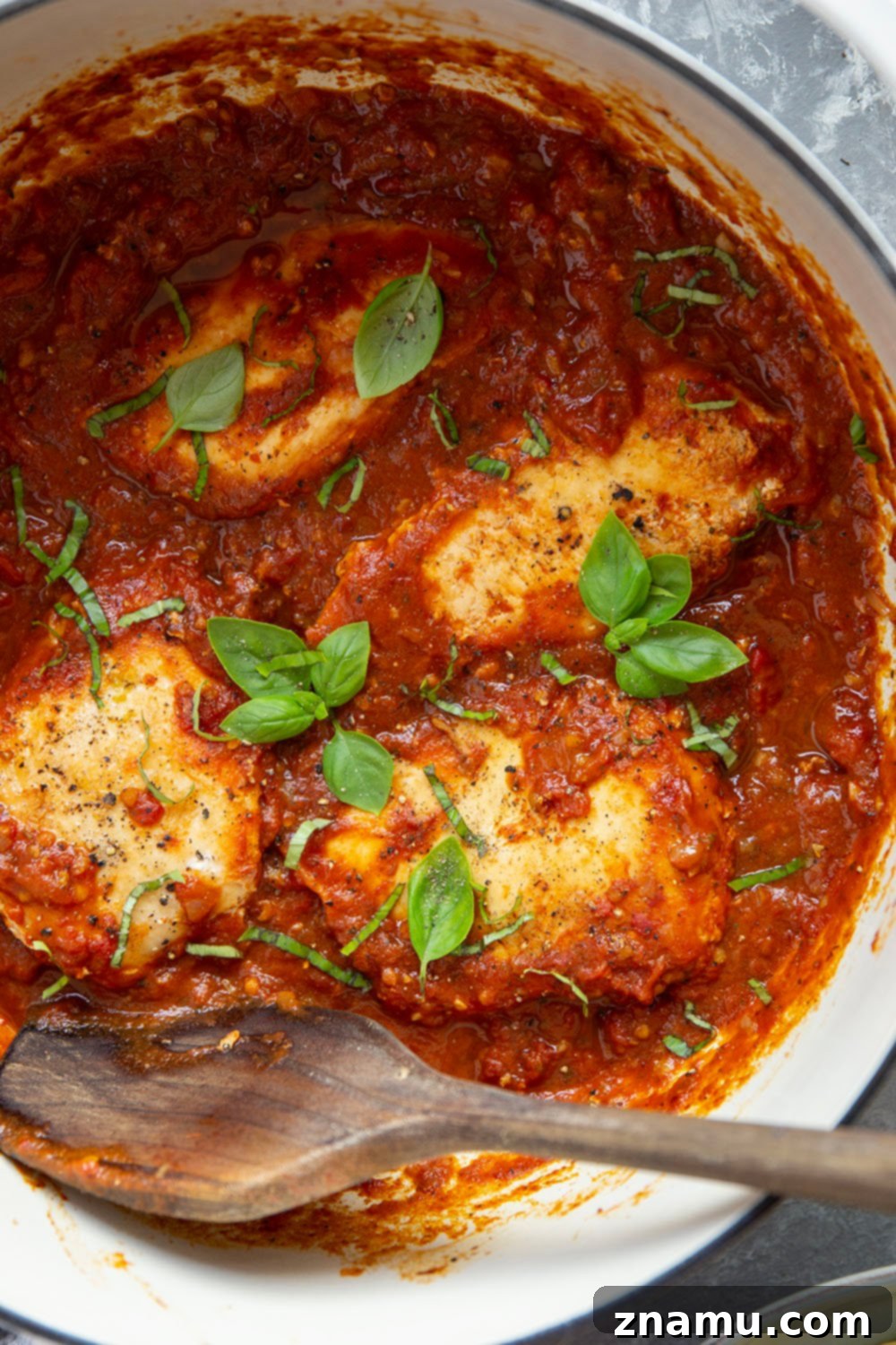 Creamy Fire-Roasted Tomato Chicken 5 Homemade fire roasted tomatoes serve as the base to this flavorful fire roasted tomato chicken that features tender chicken breasts simmered in a creamy scratch-made tomato sauce with lots of fresh basil.