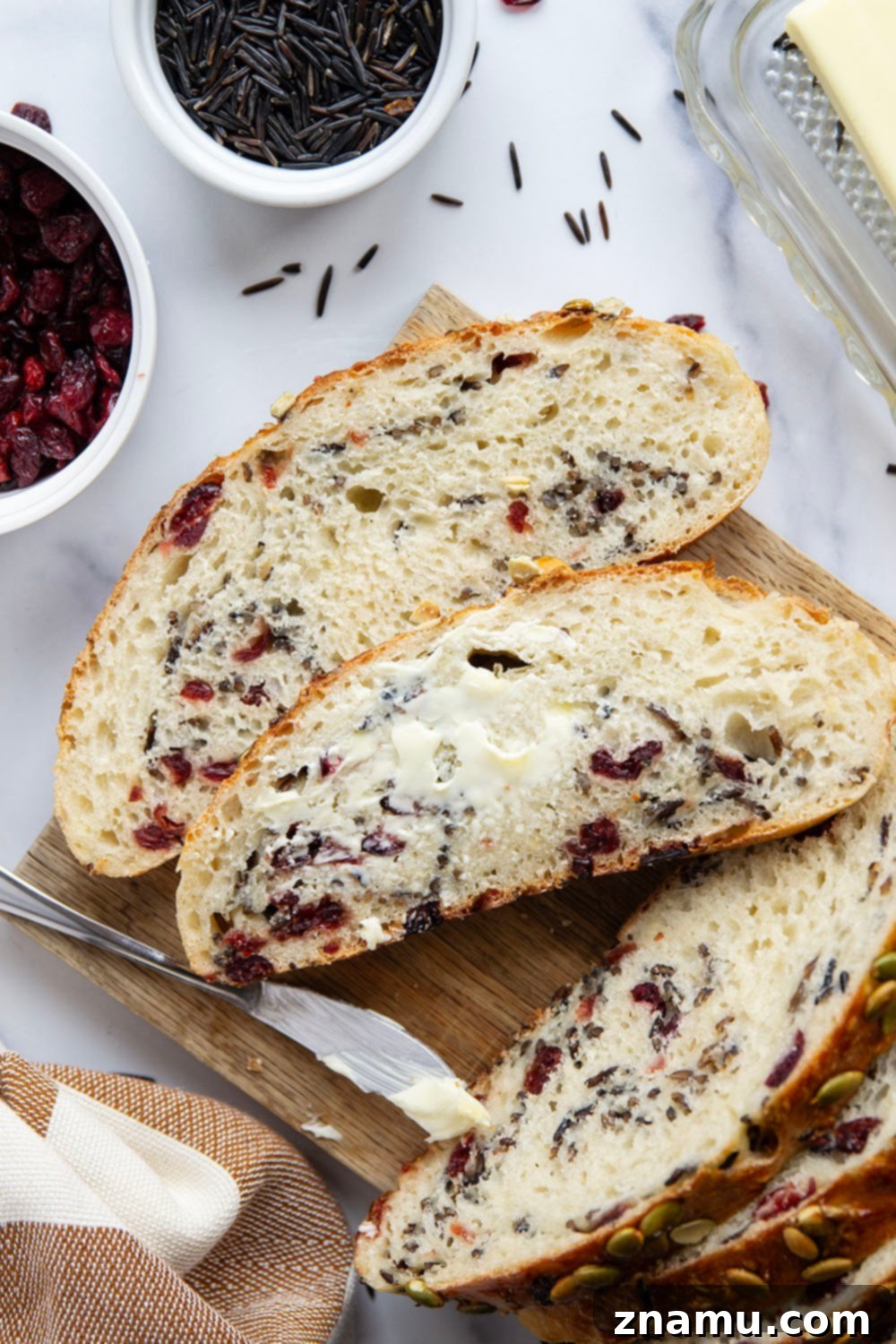 No-Knead Cranberry Wild Rice Artisan Loaf 6 Packed with tender wild rice and sweet dried cranberries, this no-knead cranberry wild rice bread is soft, flavorful, and so easy to make!