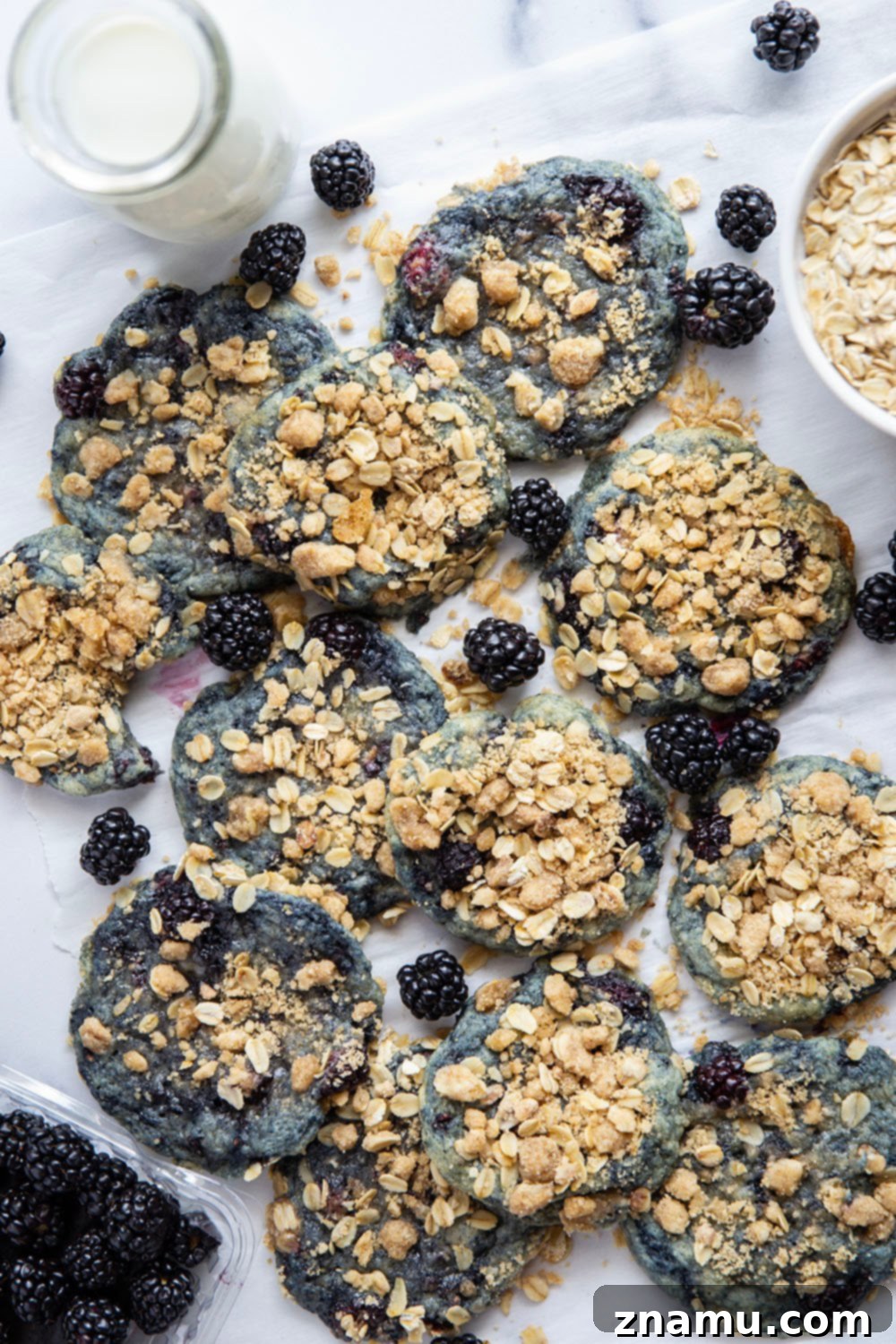Crumbly Blackberry Streusel Delights 2 Delicious Streusel Blackberry Cookies baked with fresh juicy blackberries and topped with a golden oatmeal streusel