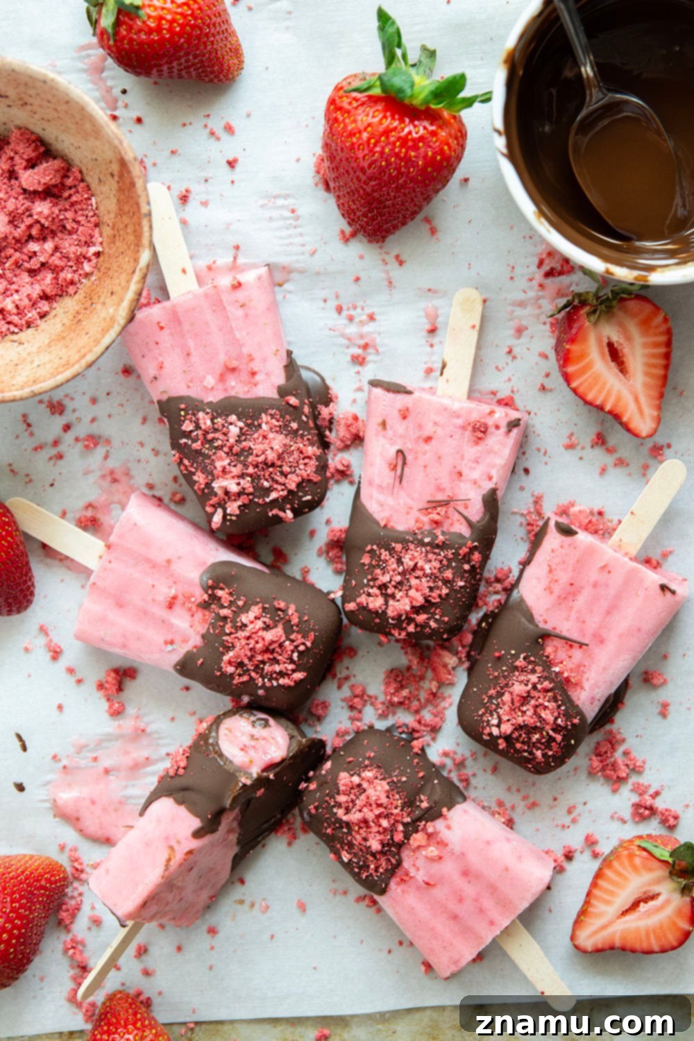 Chocolate-Kissed Strawberry Ice Pops 2 Irresistible Homemade Chocolate Covered Strawberry Popsicles