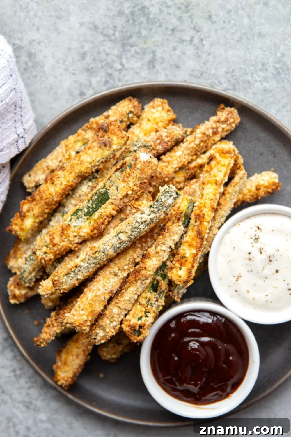 Golden Zucchini Sticks 2 Crispy Baked Zucchini Fries: A Healthy and Flavorful Snack or Side Dish