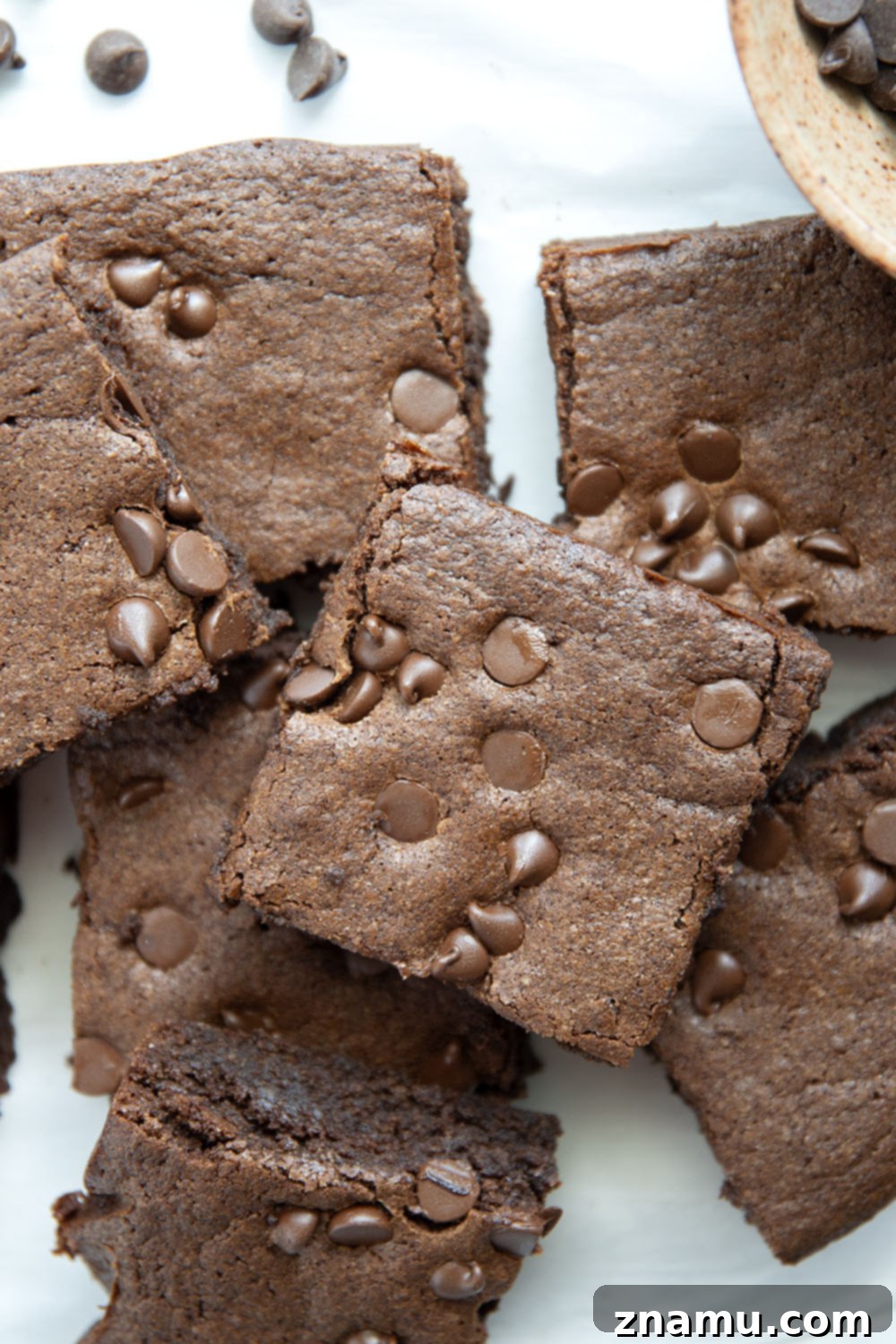 Decadent Almond Flour Brownies 4 Rich and fudgy almond flour brownies that mix up quickly in one bowl and are completely gluten-free!