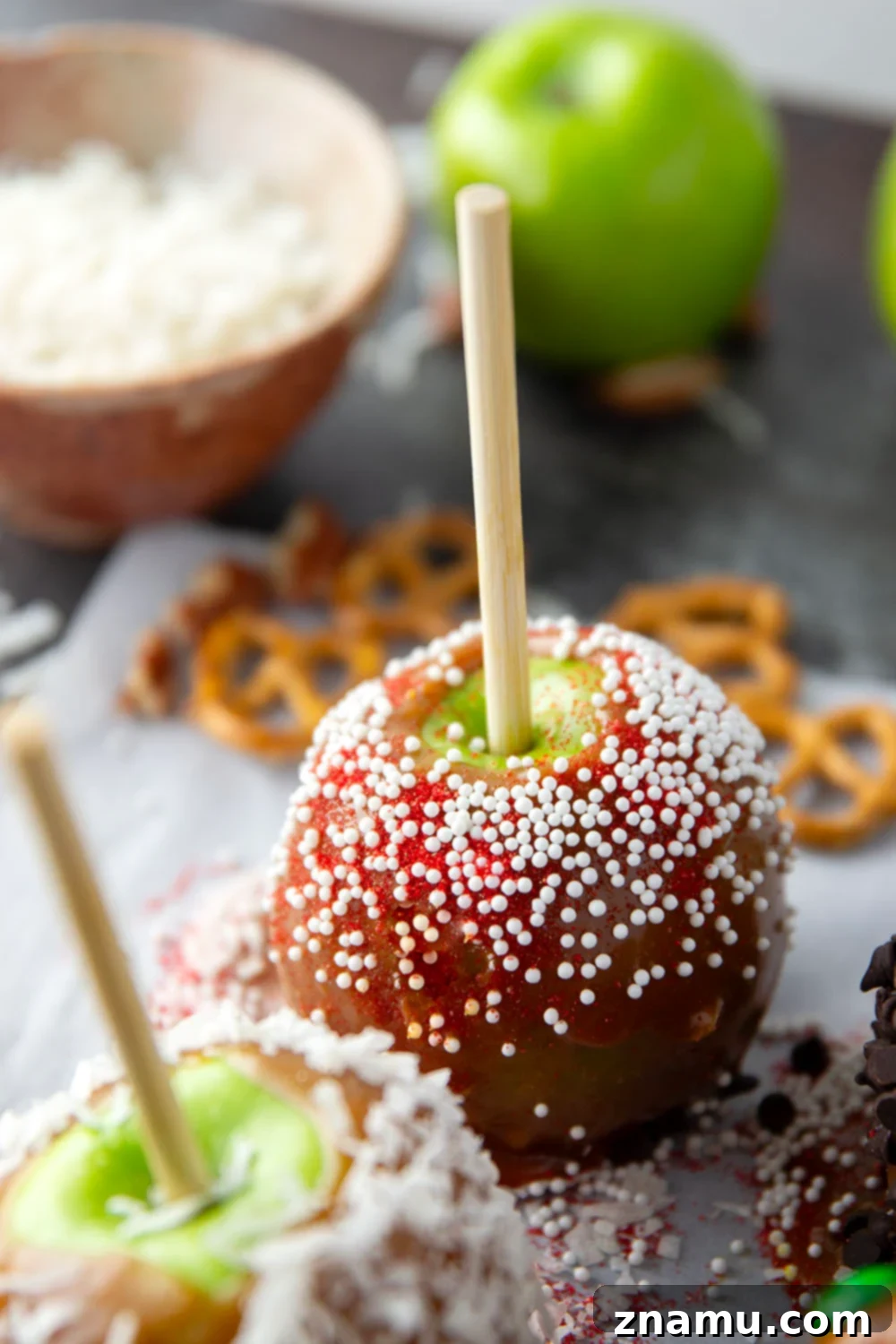 Gourmet Hand-Dipped Caramel Apples 6 Dipped in a rich homemade caramel sauce and coated in a variety of fun toppings, these homemade caramel apples truly are the deluxe version of a fall classic!