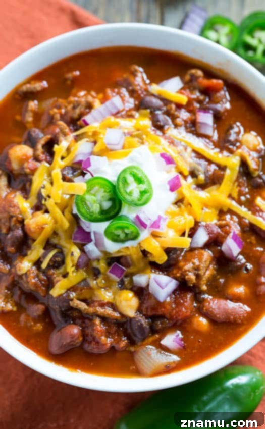 Robust Three-Bean Chili 4 Three-Bean Chili with Corn Muffins | wholeandheavenlyoven.com