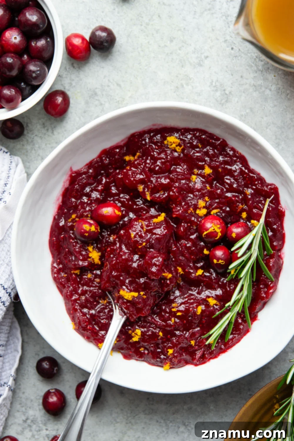 Mom's Zesty Cranberry Compote 6 Perfectly sweet and tangy, my mom's fresh cranberry sauce recipe is an essential side dish for any Thanksgiving table. It's so simple to make you'll never go back to the canned stuff again!
