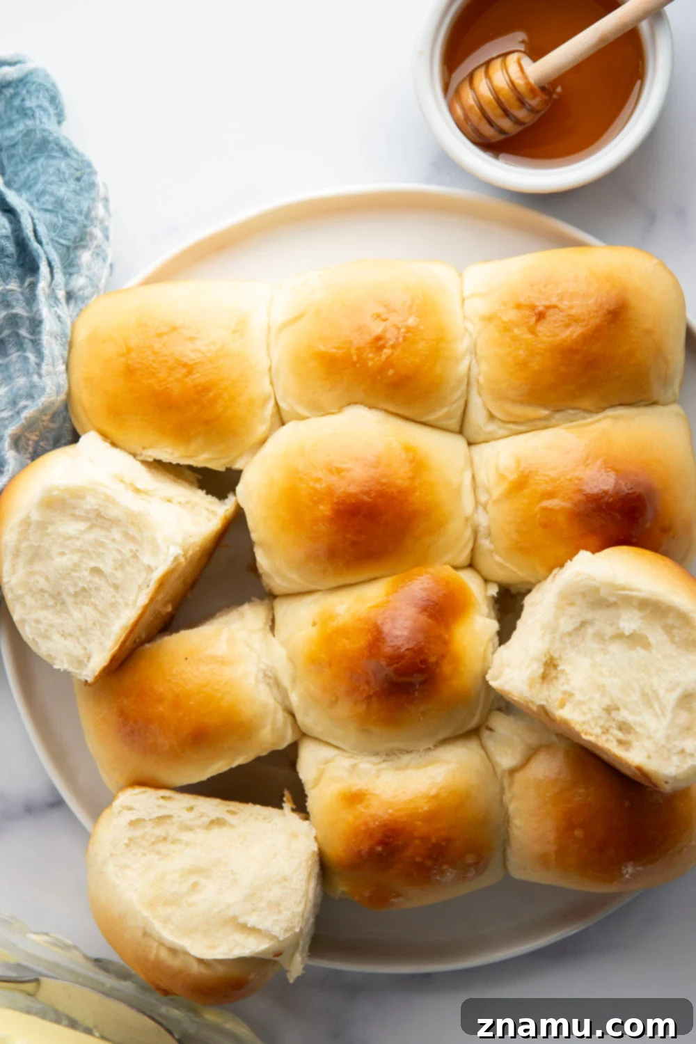 Wake Up & Bake Rolls 5 Perfect for any dinner, these pillow-soft overnight dinner rolls chill overnight in the refrigerator for easy baking the next day and their homemade flavor can't be beat!