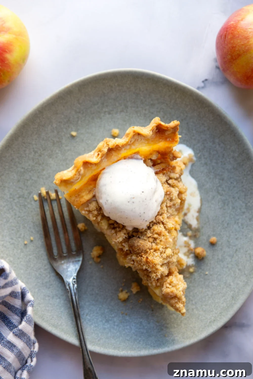 Classic Dutch Apple Pie Perfection 2 This is the best Dutch apple pie you'll ever make! The apples are full of warm fall spices (with a secret ingredient!) and topped with tons of buttery cinnamon streusel.