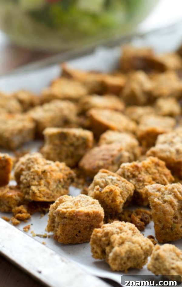 Quick Homemade Garlic-Herb Croutons 4 Learn how to make your own croutons to perk up that lunch salad! Perfectly crisp and crunchy and filled with garlicky-herb flavors. @WholeHeavenly