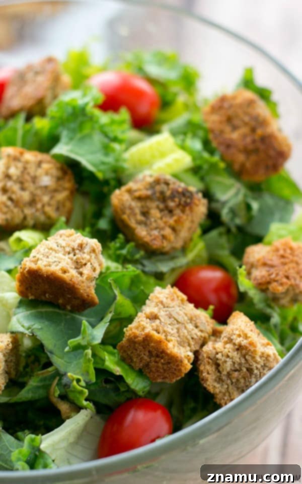 Quick Homemade Garlic-Herb Croutons 7 Learn how to make your own croutons to perk up that lunch salad! Perfectly crisp and crunchy and filled with garlicky-herb flavors. @WholeHeavenly