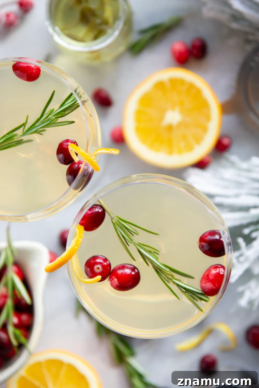 White Cranberry Cosmo Cocktail 4 Preparing a White Cranberry Cosmo Cocktail