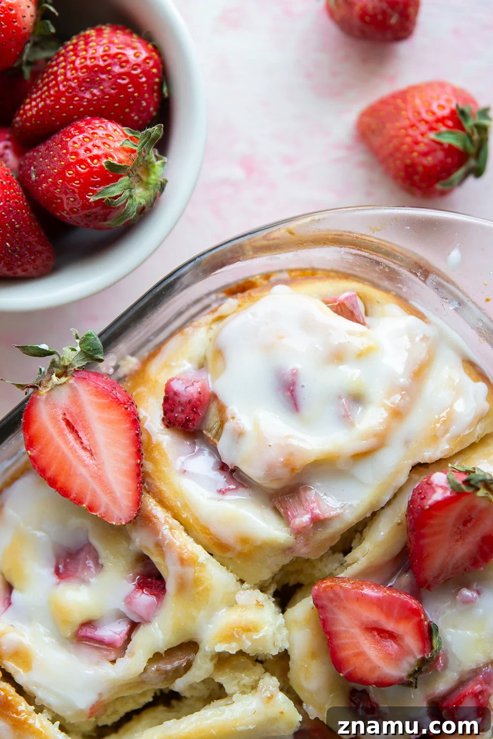 Strawberry Rhubarb Sweet Rolls with Cream Cheese Glaze 6 Melt-in-your-mouth fluffy sweet rolls are stuffed with a sweet and tangy rhubarb strawberry filling for the ultimate twist on strawberry sweet rolls!