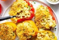 Creamy Mac and Cheese Stuffed Bell Peppers